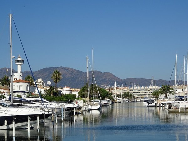 Que faire à Empuriabrava : plages, activités et détente